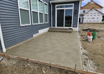 concrete patio and steps installation_Pro Concrete and Construction